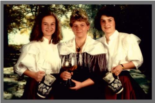 1987/88 Weinkönigin Monika, Prinzessinnen Ursula & Claudia